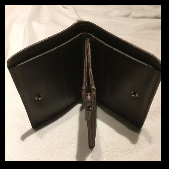 Vintage Authentic Gucci Wallet - Picture 7 of 8